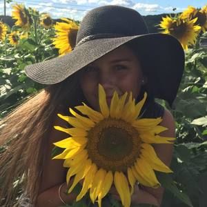 Meet your Posher, Kayleigh